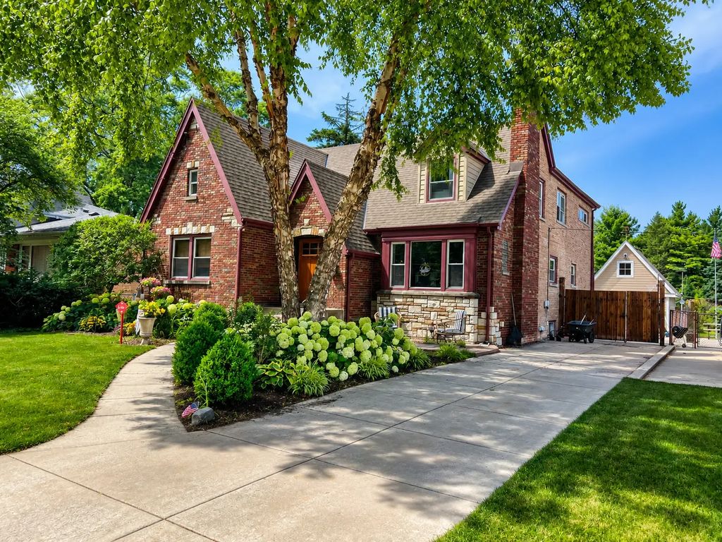 3218 W 97th Street, Evergreen Park