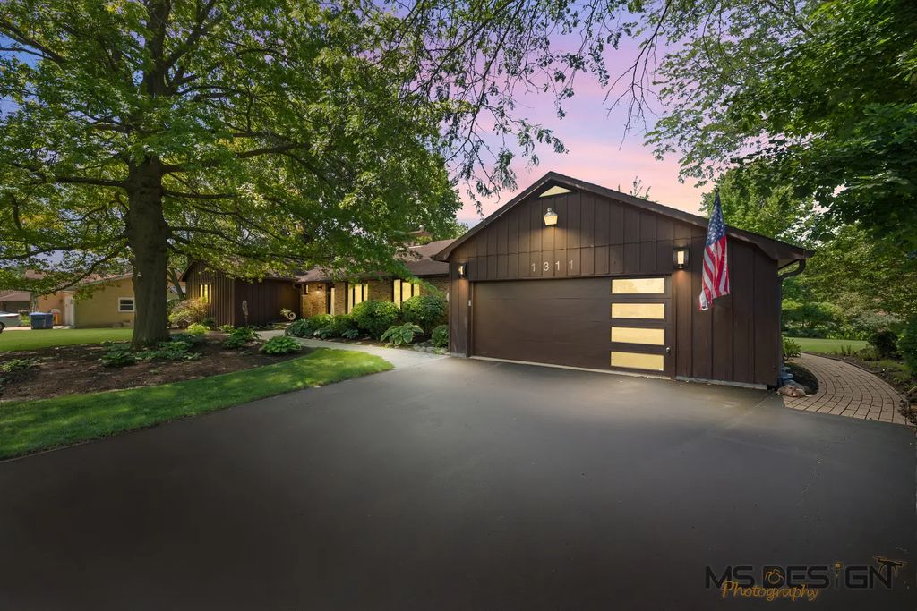 1311 Azalea Lane, DeKalb