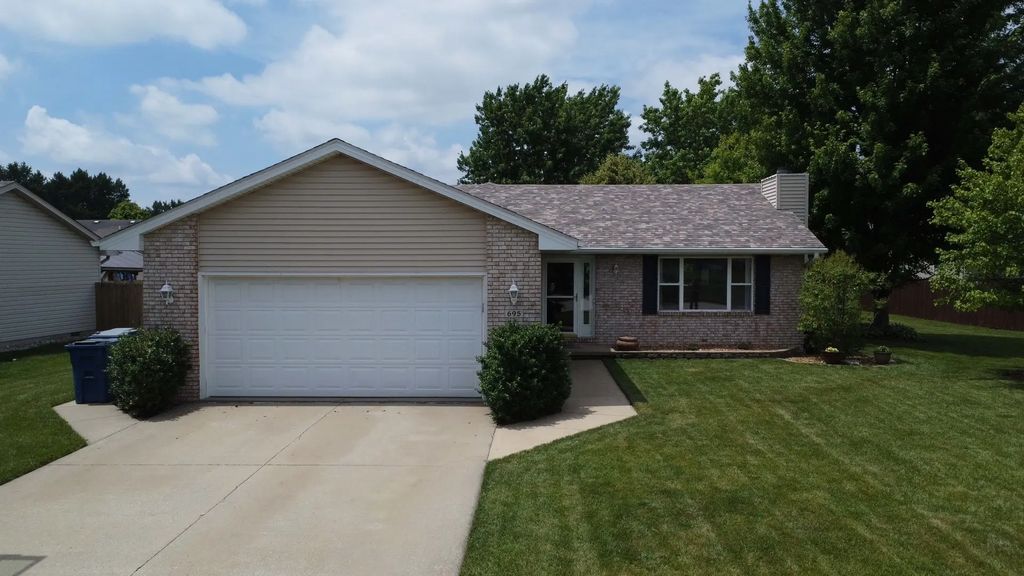 695 Cherokee Drive, Bourbonnais