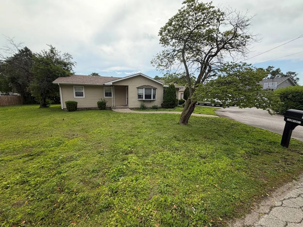 111 Orchard Street, Catlin