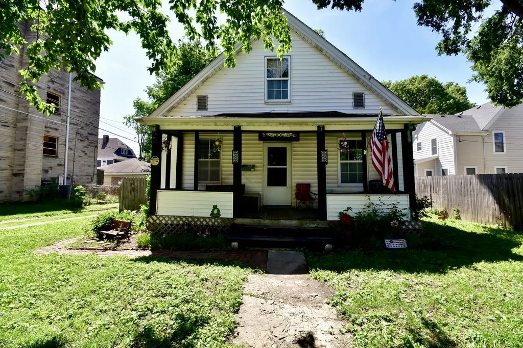 206 N Mason Street, Bloomington