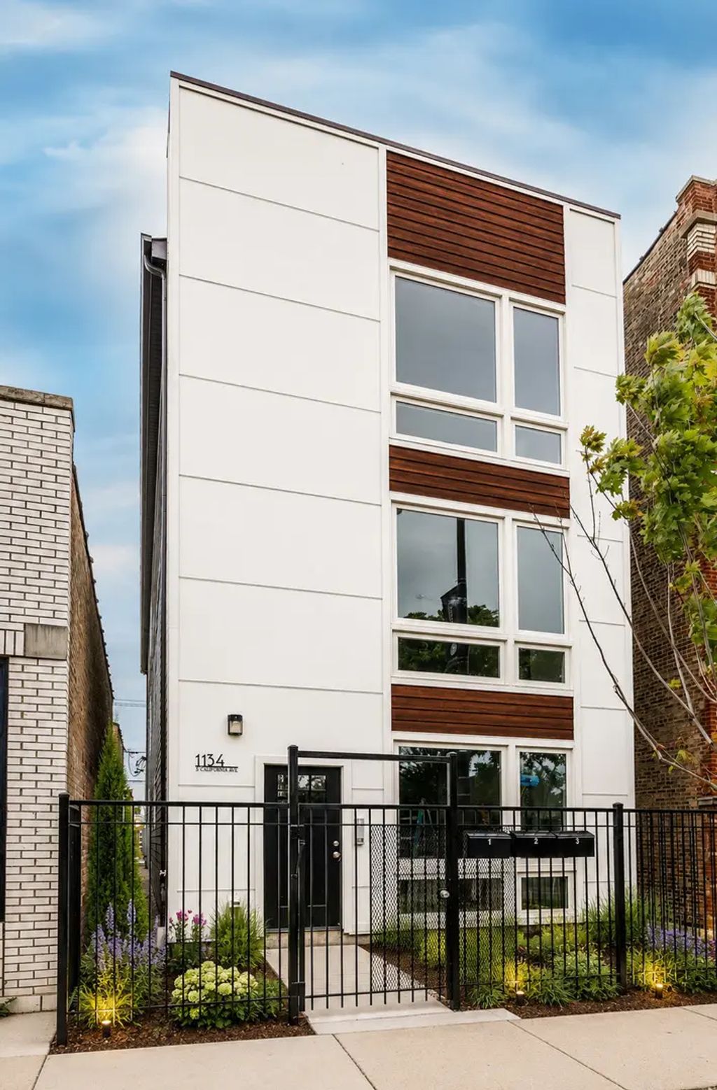 1331 S Fairfield Avenue, Chicago