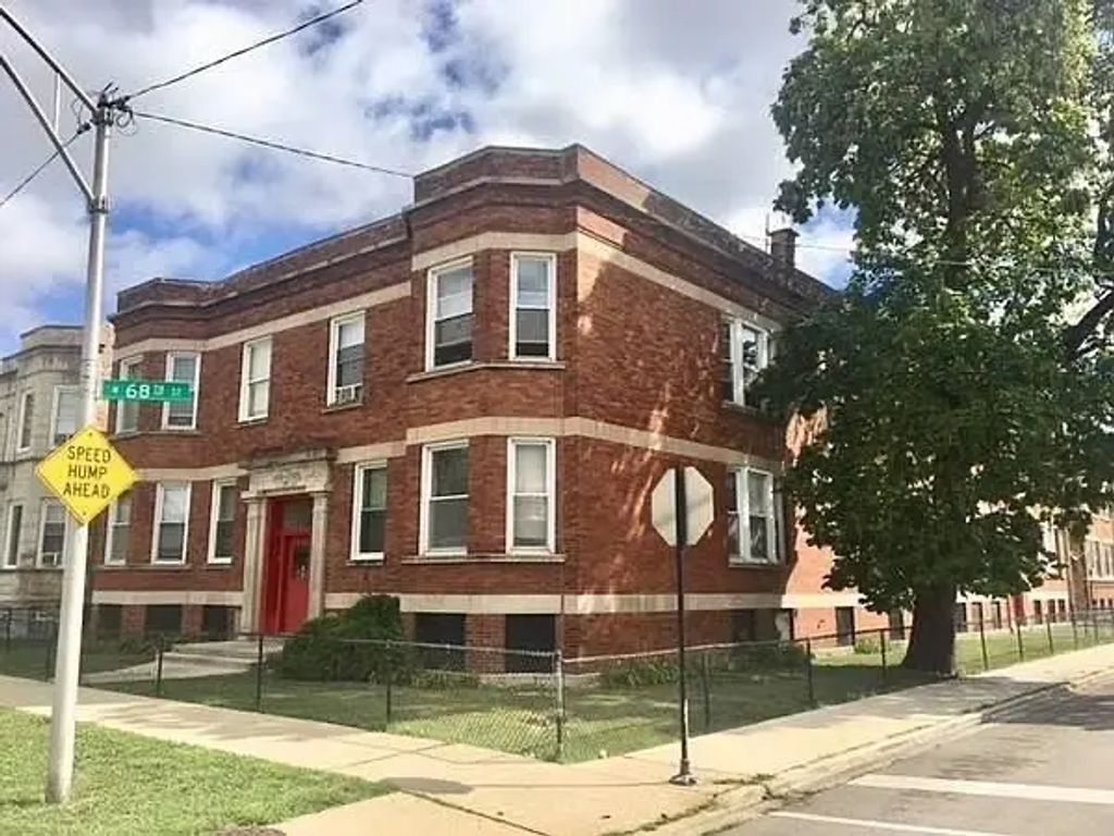 916 W 68th Street 1w, Chicago