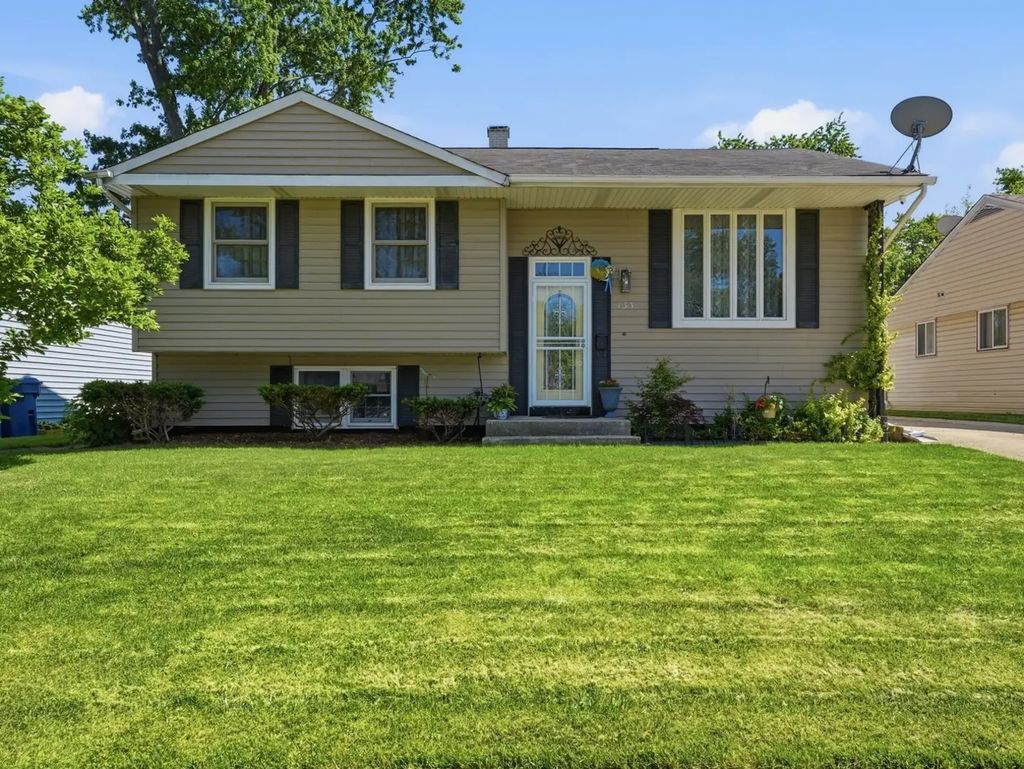 433 Norton Avenue, Glendale Heights
