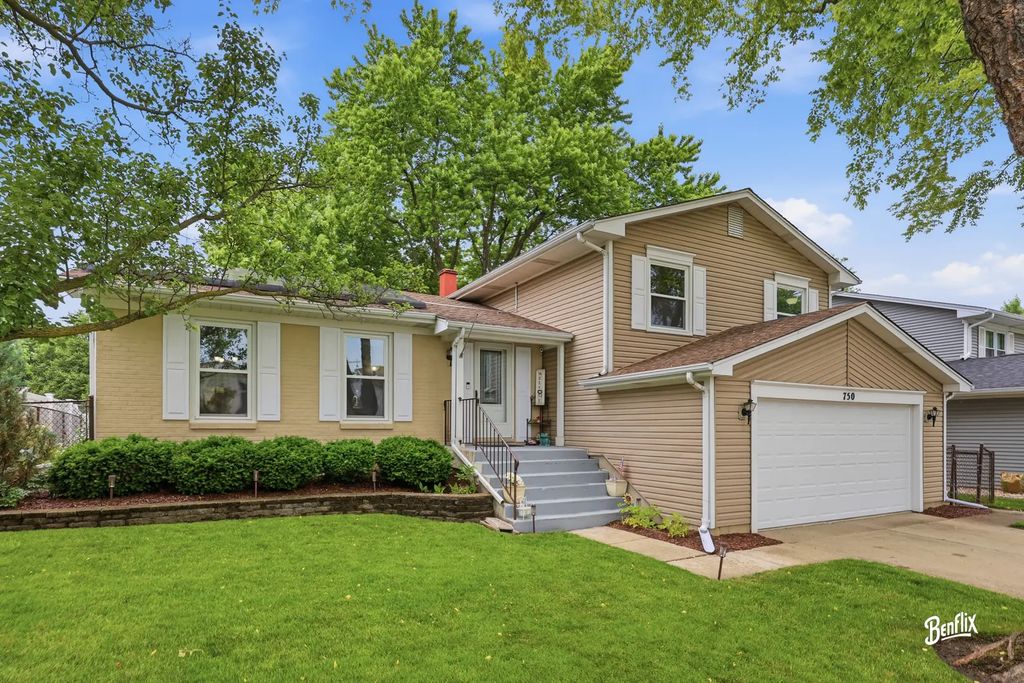 750 Dunhill Drive, Buffalo Grove