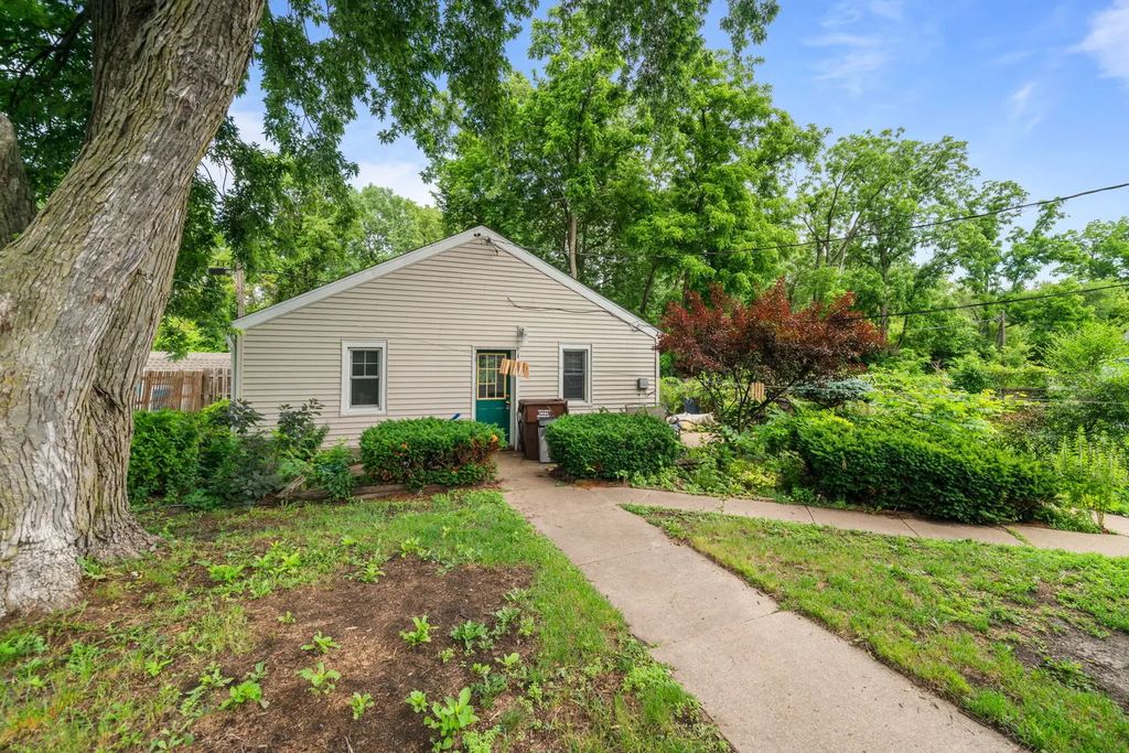 641 Northwestern Avenue, South Beloit