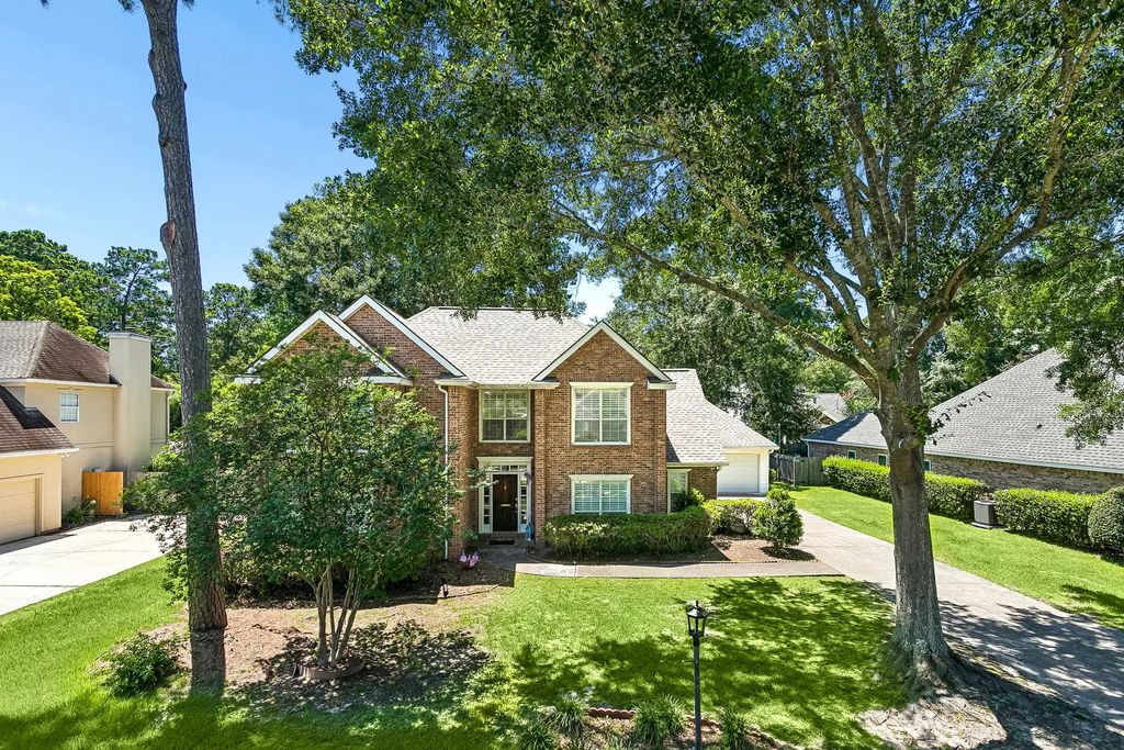 1239 Clearwater Drive, Mandeville