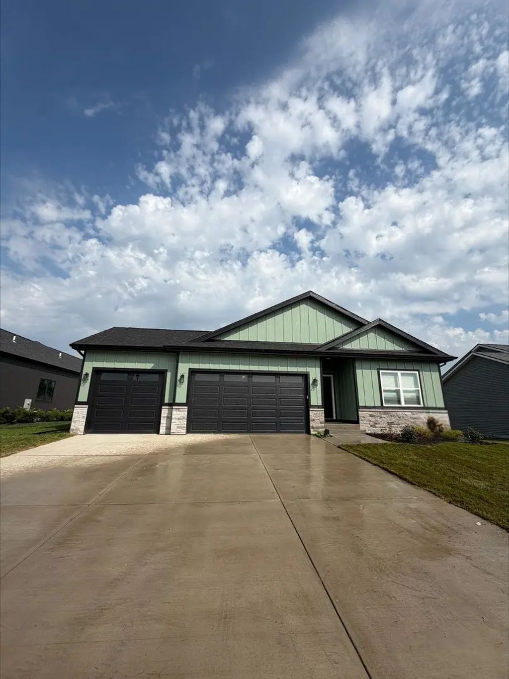 6133 Thor Avenue, Davenport