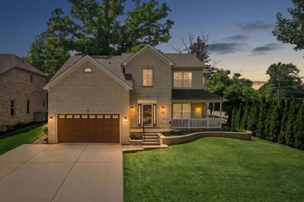 206 S Western Avenue, Bartlett