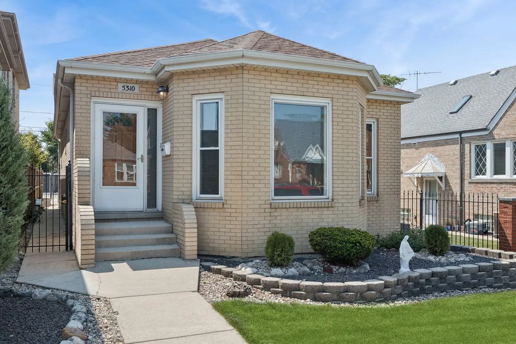 5310 S Mason Avenue, Chicago, 60638