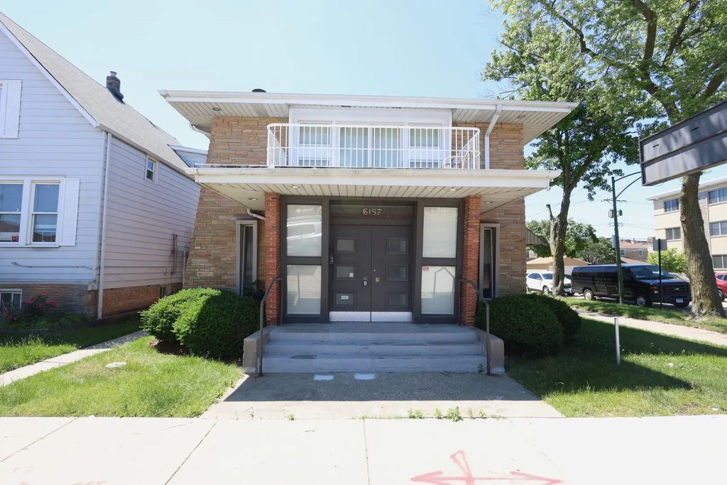 6157 W Belmont Avenue 1r, Chicago