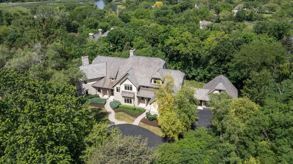 79 S Wynstone Drive, North Barrington