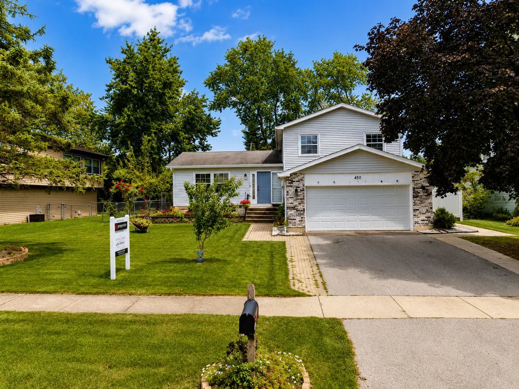 450 Heather Lane, Carol Stream