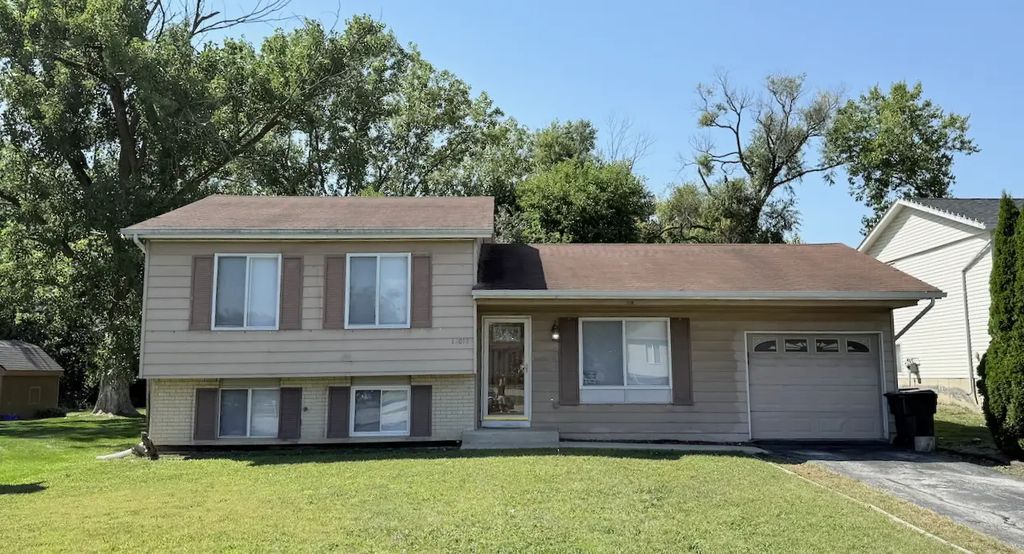 18018 Chantilly Lane, Hazel Crest