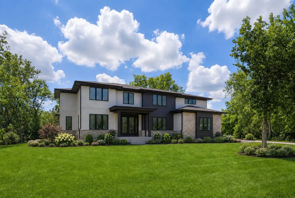 1138 S Ridge Road, Lake Forest, 60045