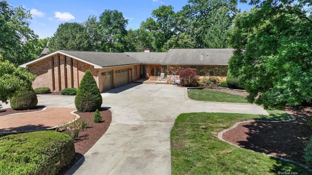 5n750 Medinah Road, Medinah