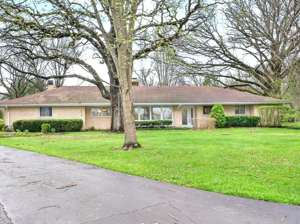 3273 Merrimac Lane, Long Grove