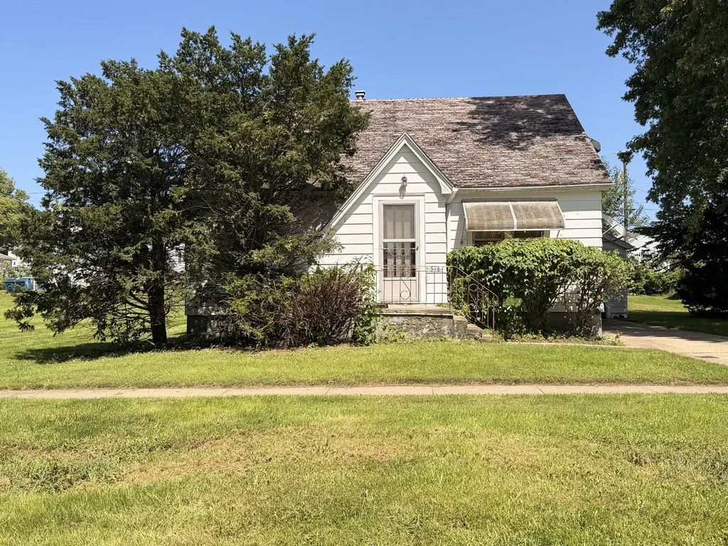 518 W Saint Paul Street, Spring Valley
