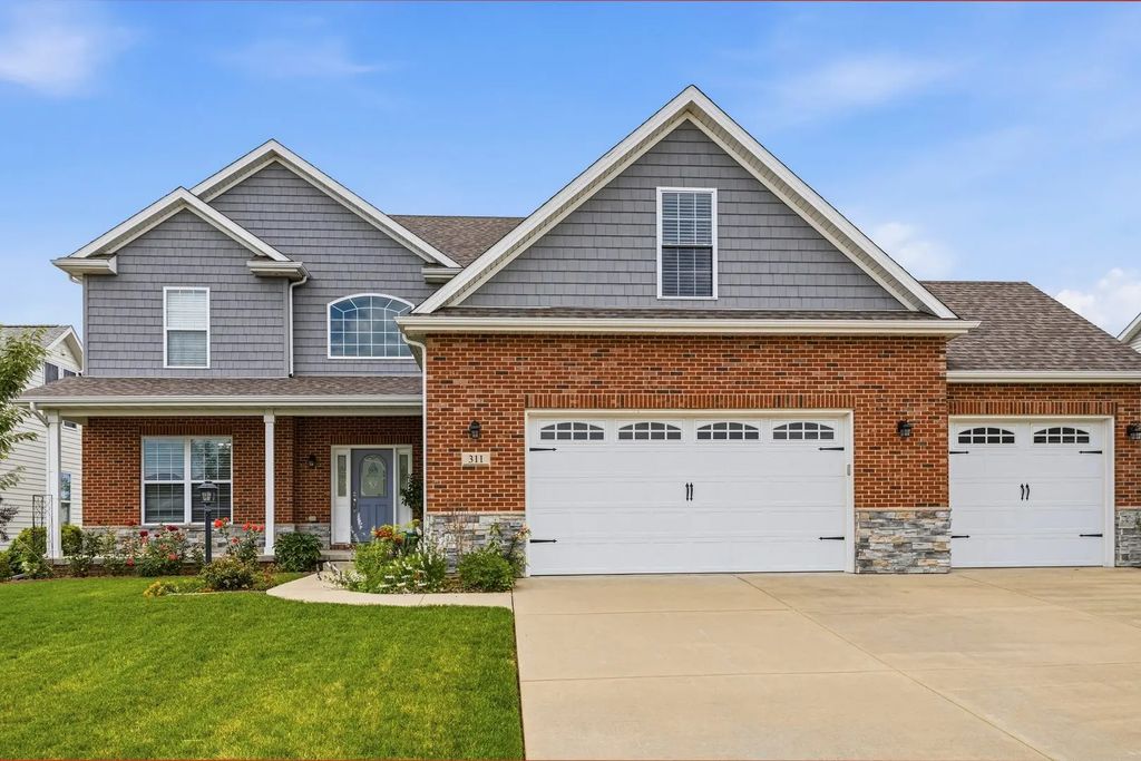 311 Bradford Avenue, Savoy
