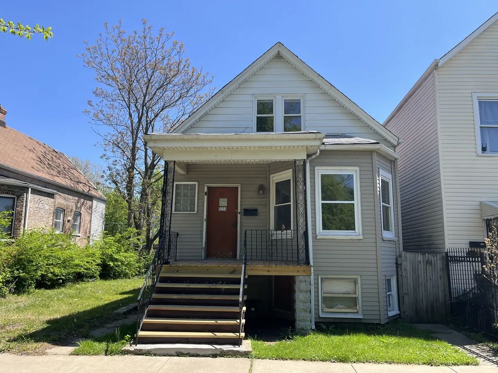 5233 S Hermitage Avenue, Chicago