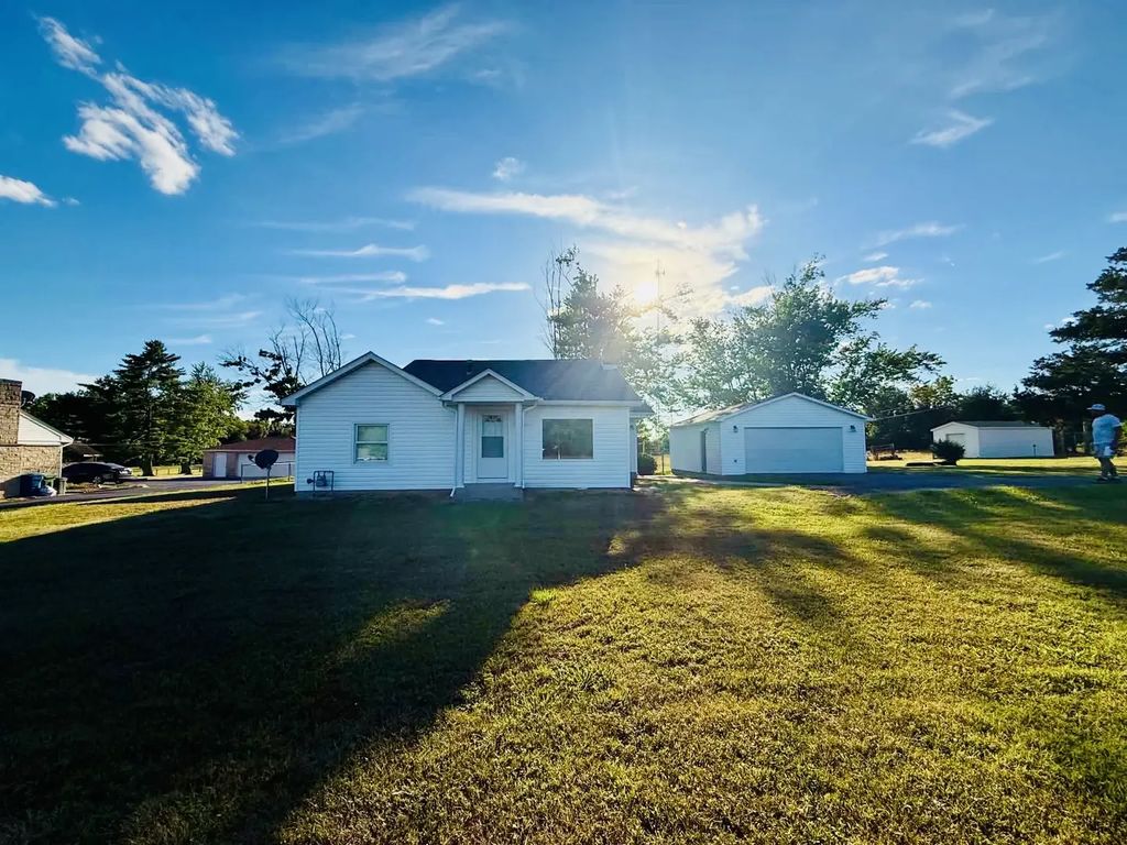 17695 Route 37 Highway, Johnston City