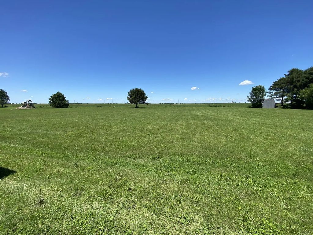 100 W Ririe Place, Flanagan