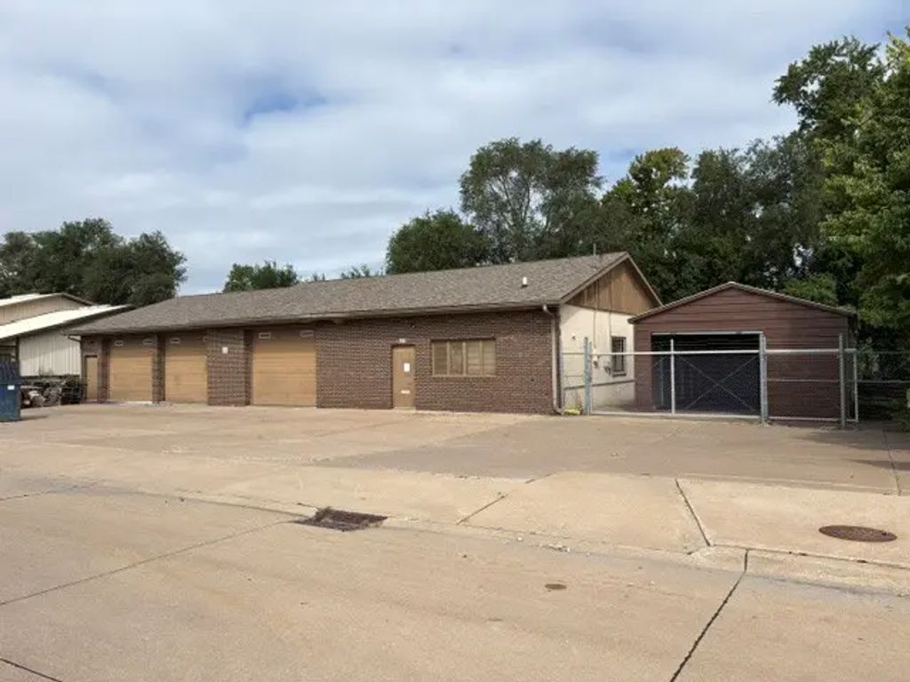 619 25th Avenue, Rock Island