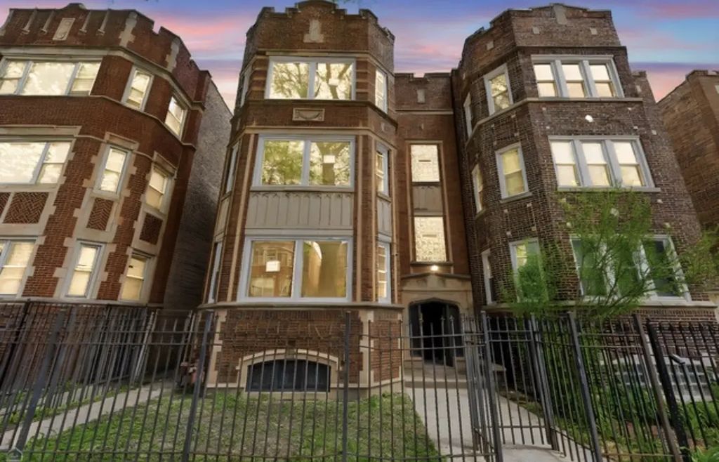 7741 S Phillips Avenue 2, Chicago, 60649