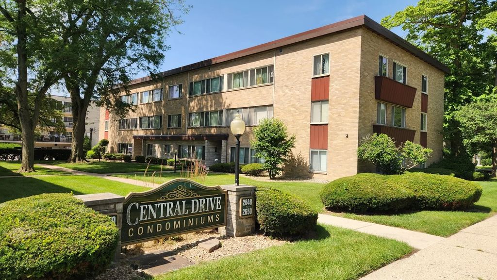 2650 Central Drive 1n, Flossmoor
