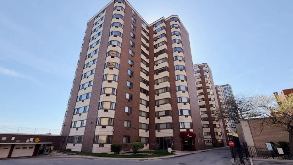 7337 S South Shore Drive 312, Chicago