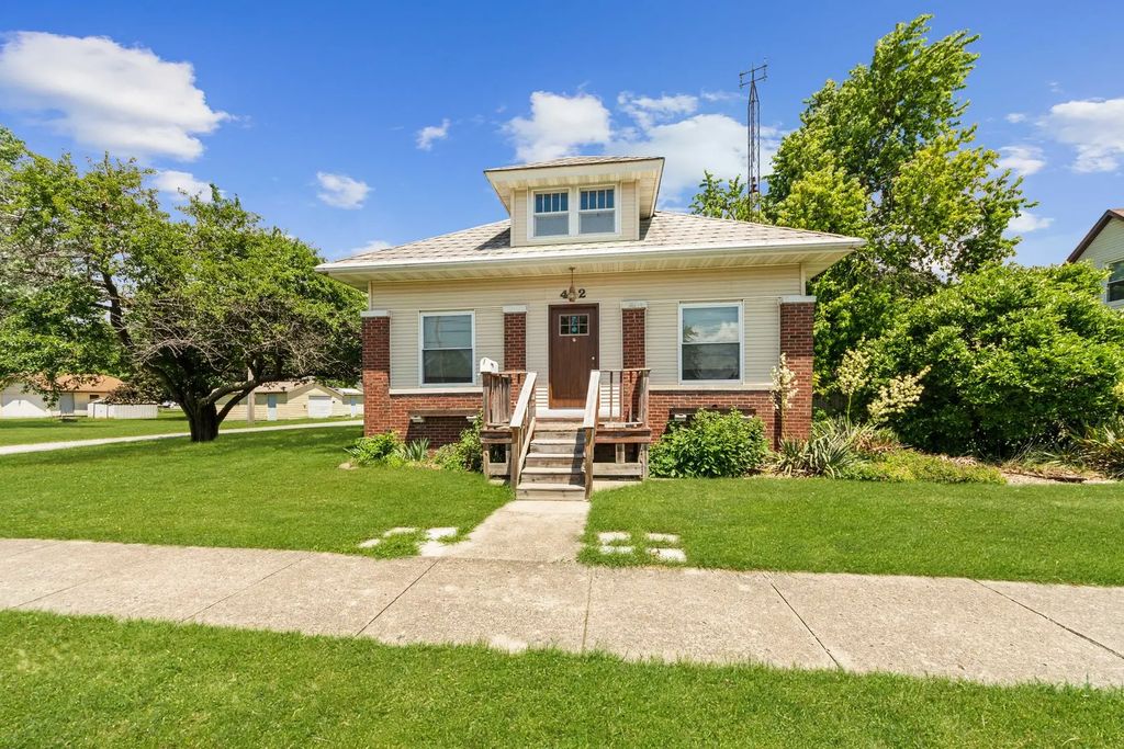 412 W Fifth Street, Minonk