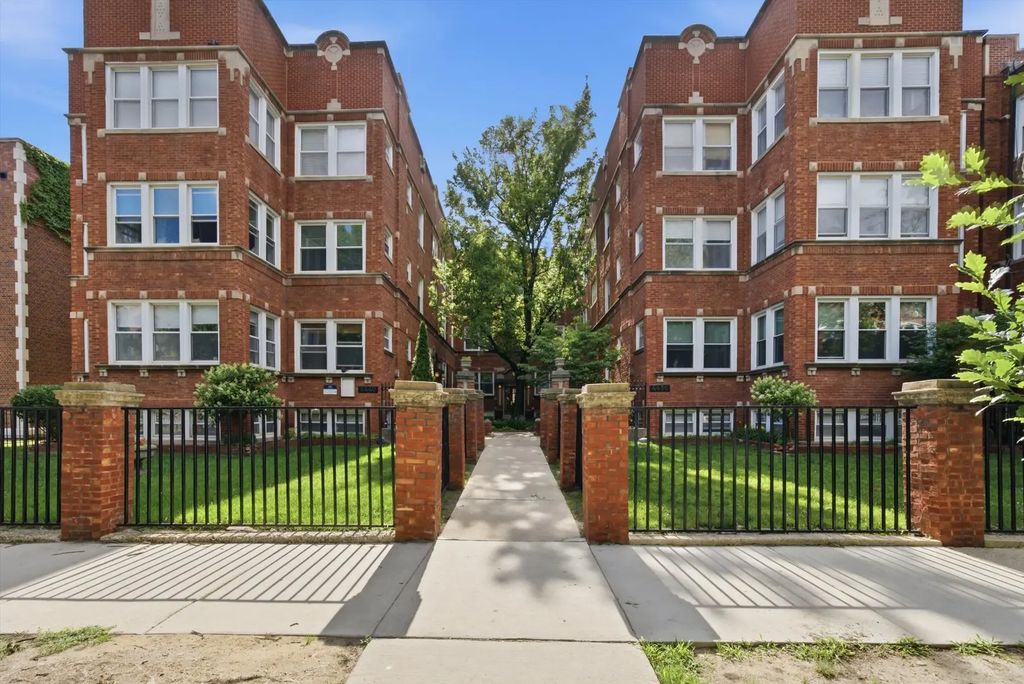 4444 N Beacon Street 2, Chicago, 60640