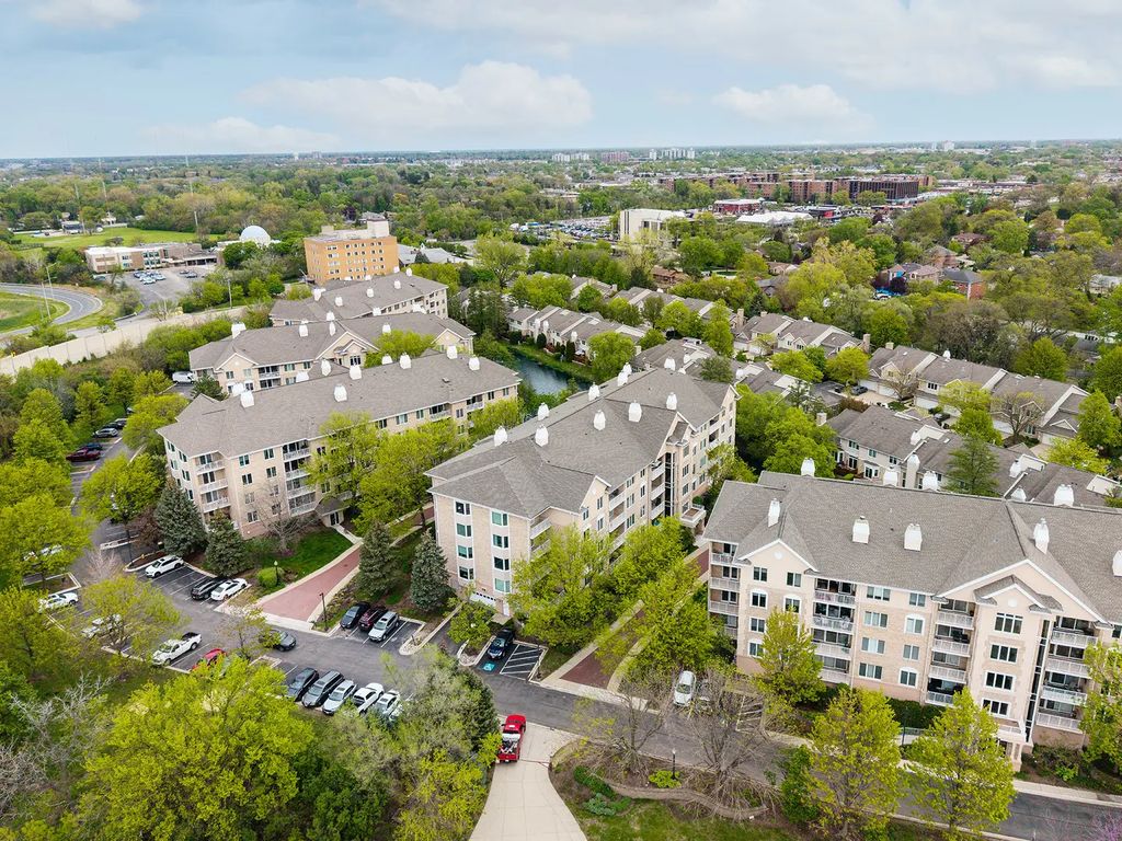 1715 Pavilion Way 307, Park Ridge
