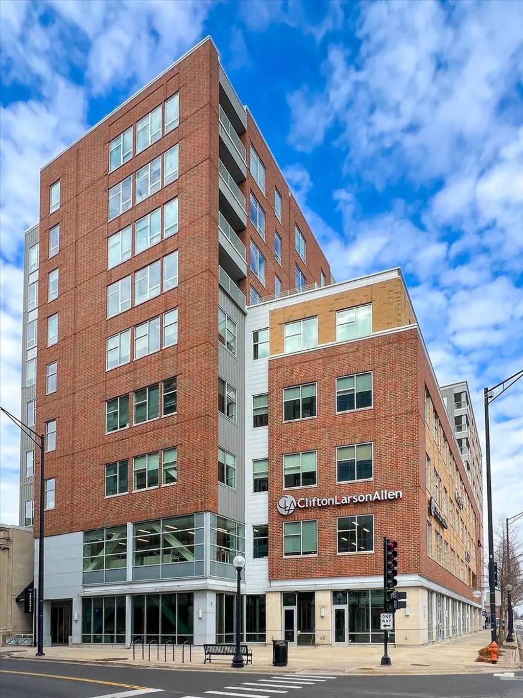 301 N Neil Street 808-809, Champaign