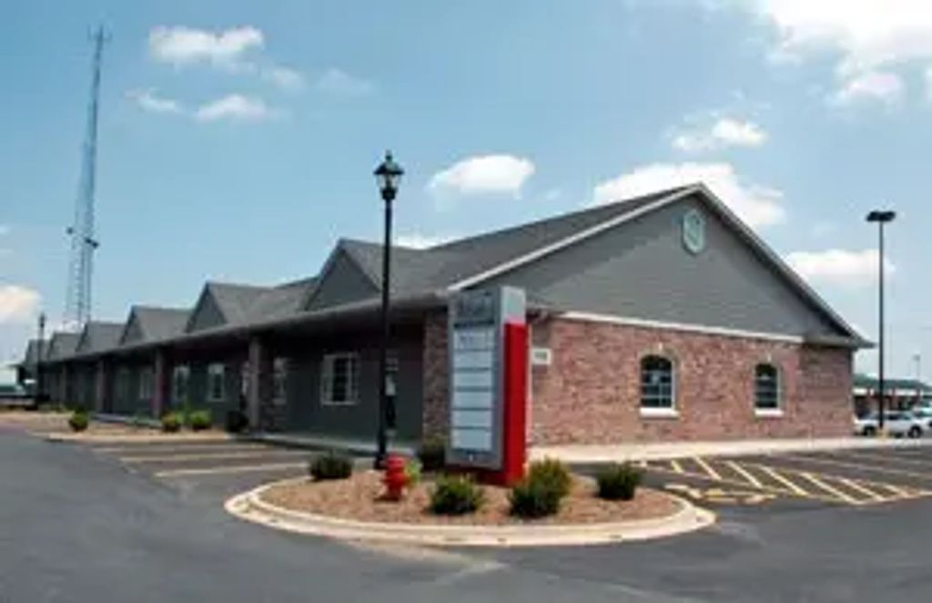 535 E North Street D, Bradley
