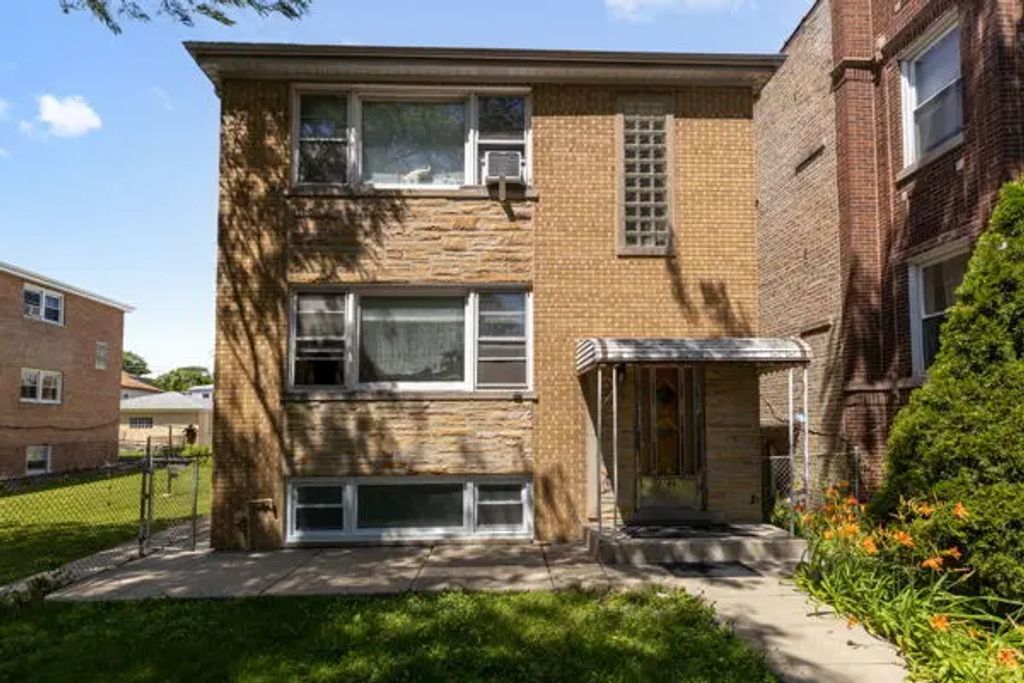2166 N Moody Avenue, Chicago, 60639