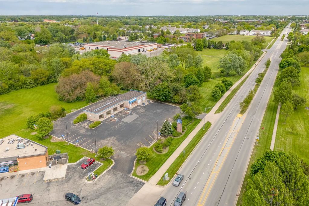 450 Lily Cache Lane, Bolingbrook