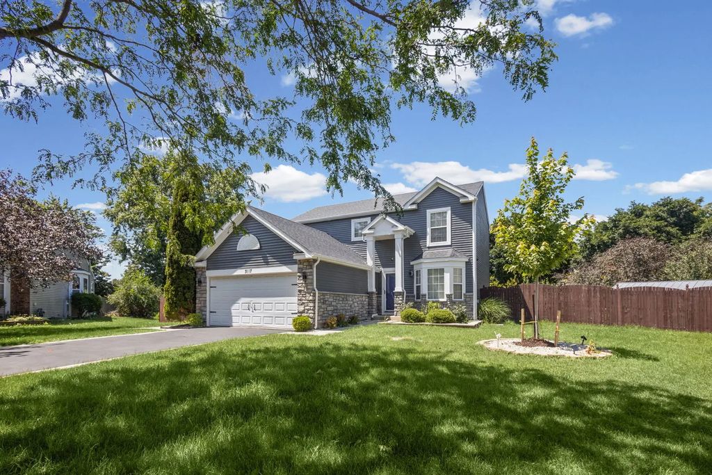5117 Woodmere Court, Plainfield