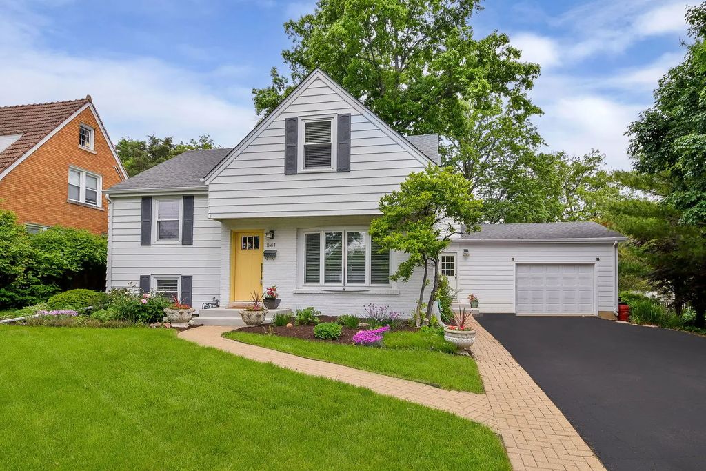 541 Park Row, Glen Ellyn