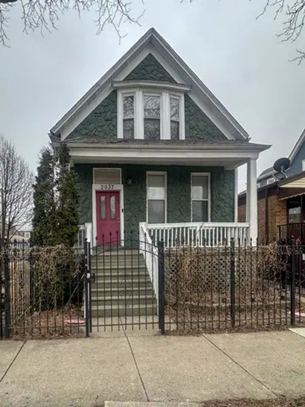 2037 N Tripp Avenue, Chicago