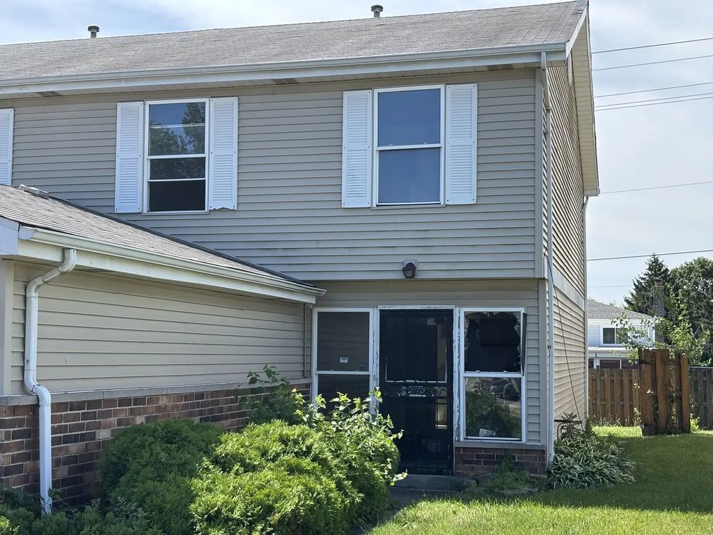 2617 E Martha Place, Burnham