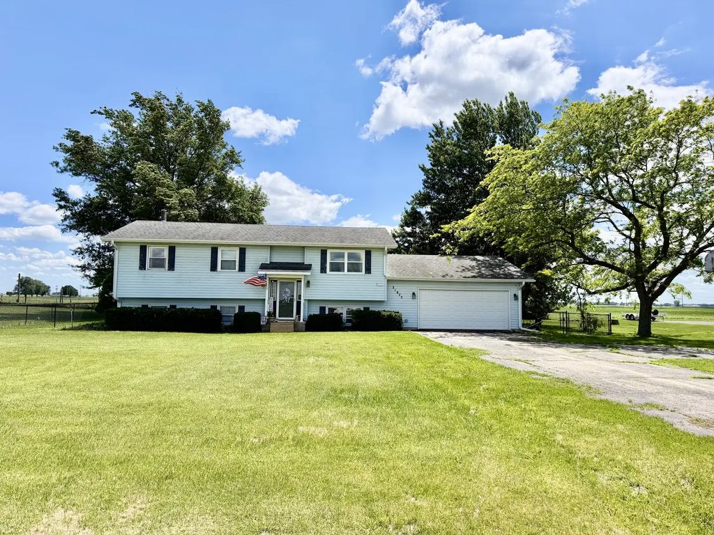 31875 E Thome Road, Rock Falls