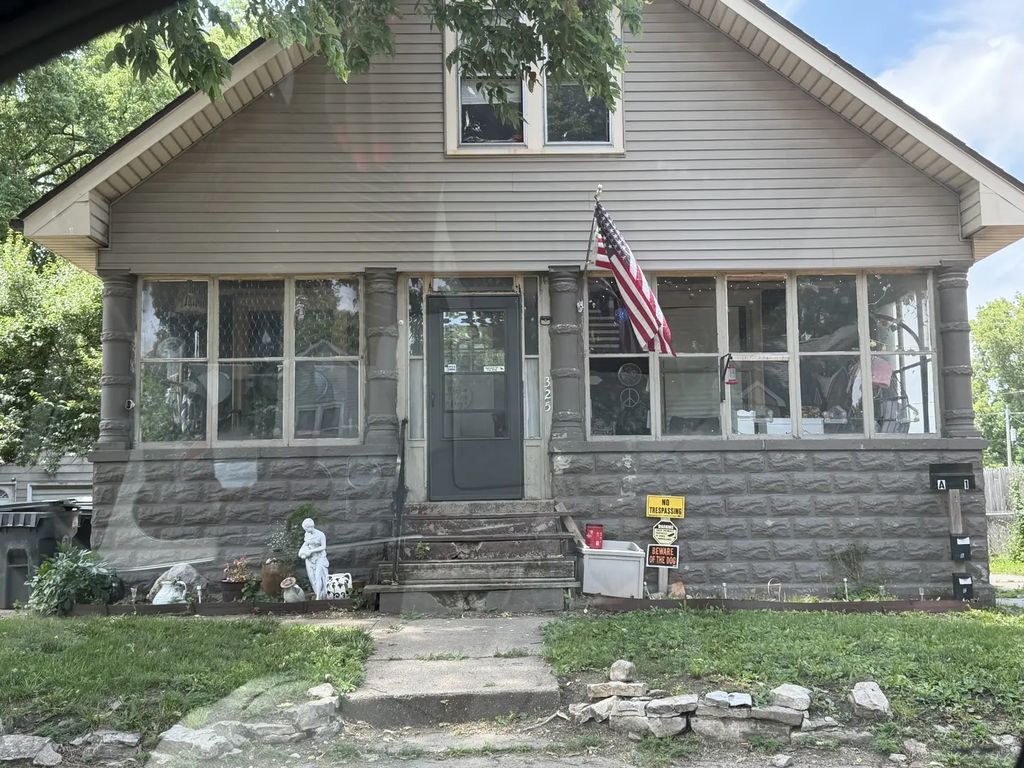 325 S Capitol Street, Pekin