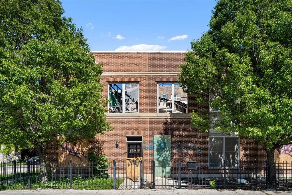 3149 W Lexington Street 2, Chicago