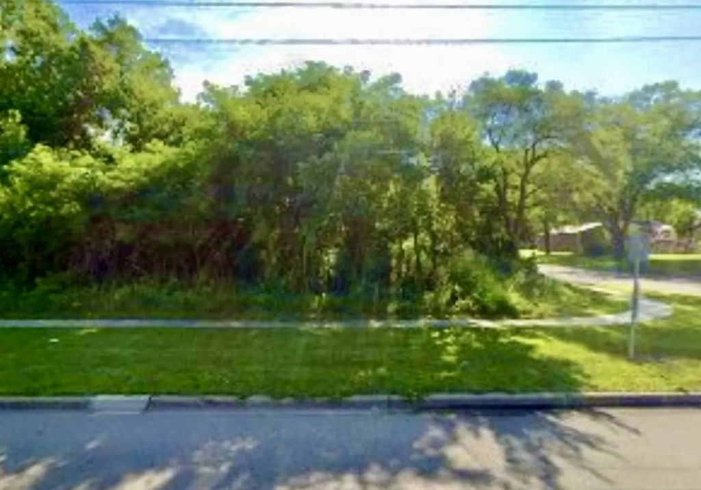 12329 W Warner Street, Waukegan