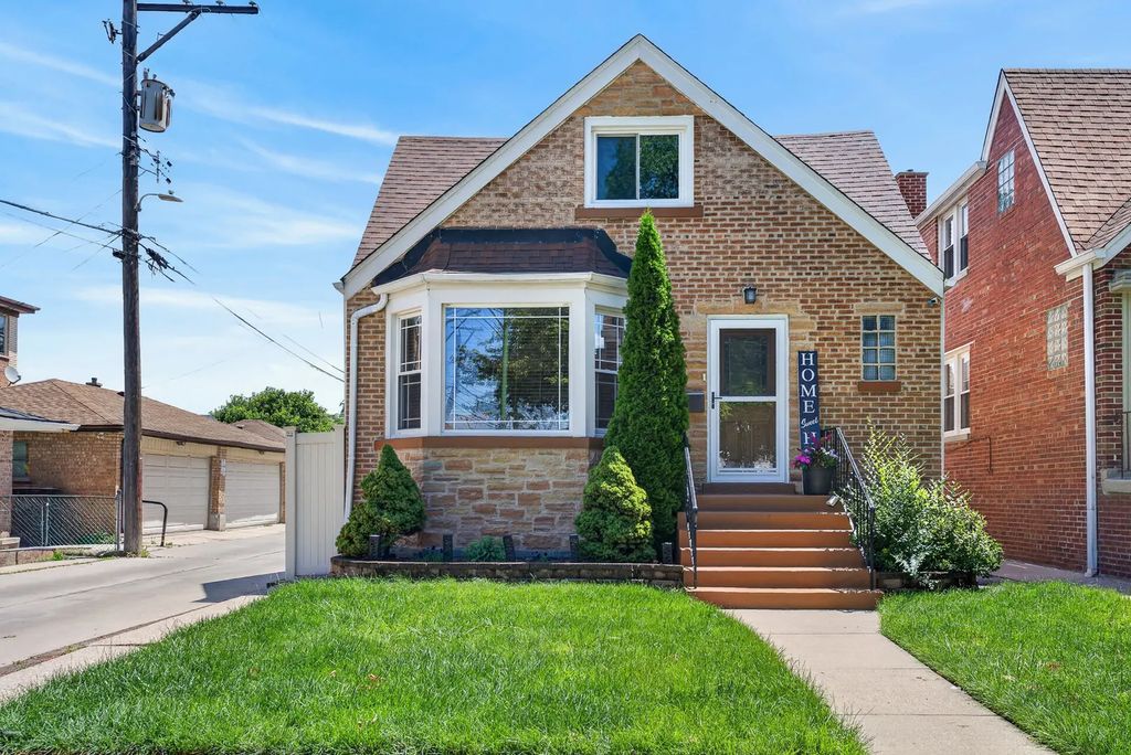 6365 N Mobile Avenue, Chicago, 60646