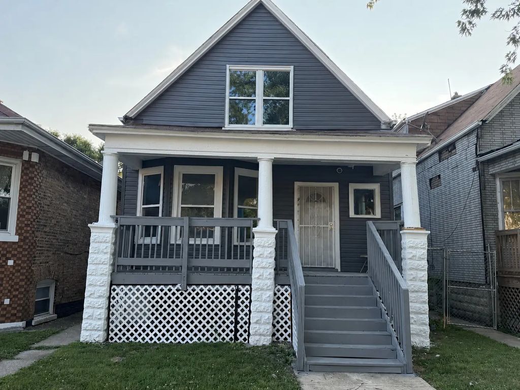6922 S Rockwell Street, Chicago
