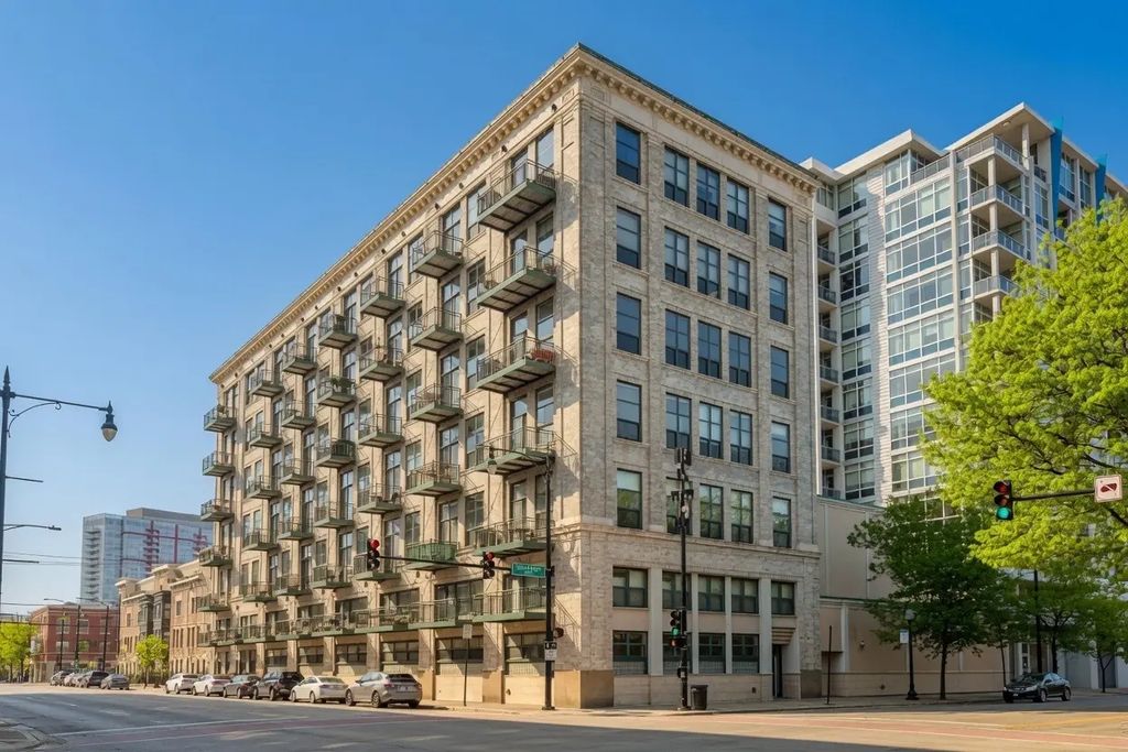 1801 S Michigan Avenue 603, Chicago, 60616