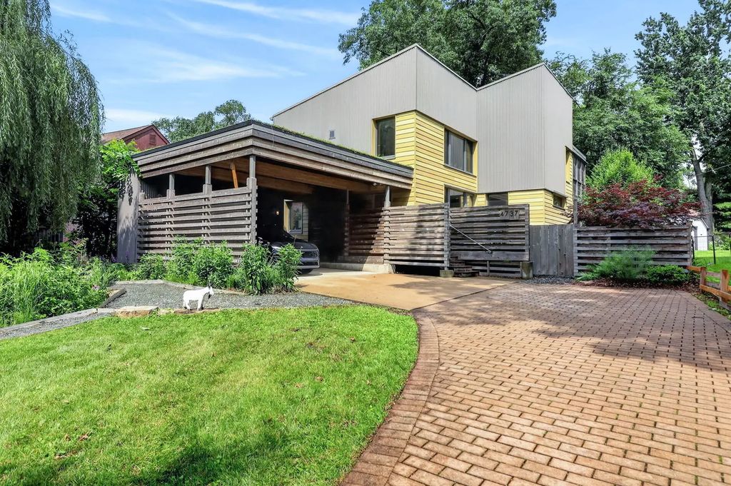 4737 Puffer Road, Downers Grove
