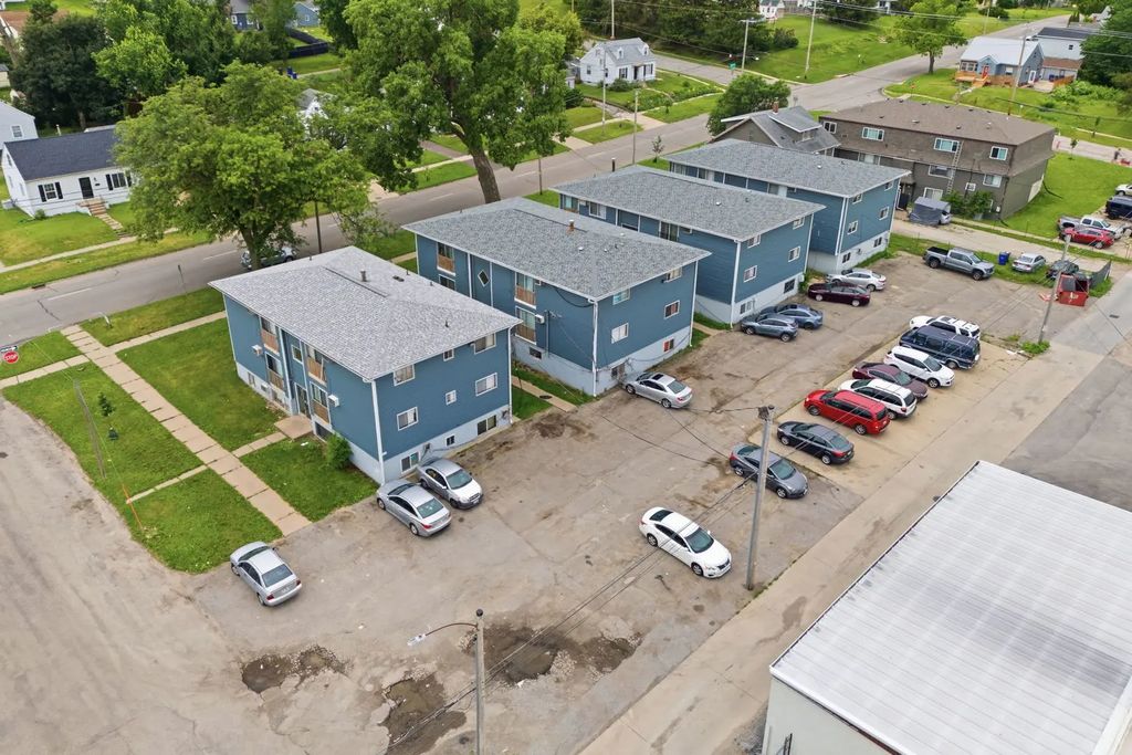 806 15th Avenue Sw, Cedar Rapids